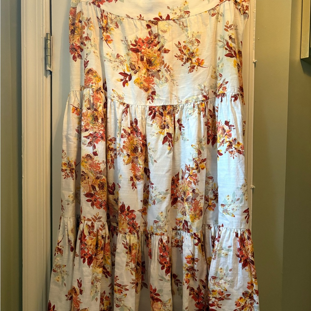 LC Lauren Conrad White Floral A-Line Skirt
